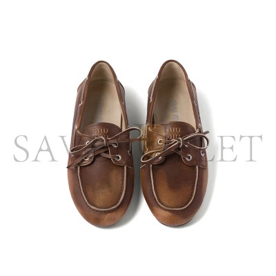 MIU MIU WHITE UNLINED BLEACHED LEATHER BOAT SHOES 5D123E